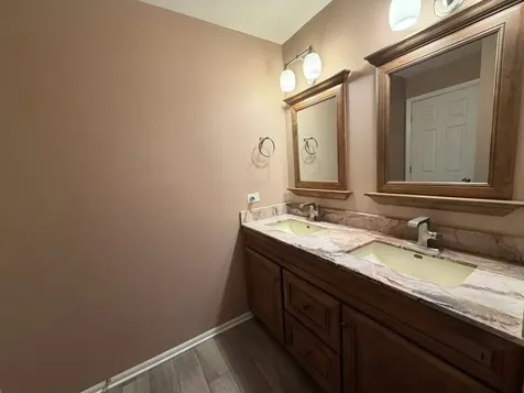 2179 North Queensburg Lane Palatine IL 60074