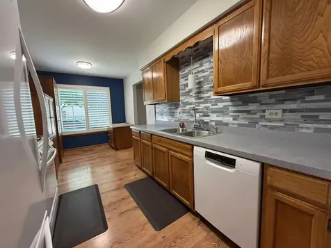 2179 North Queensburg Lane Palatine IL 60074