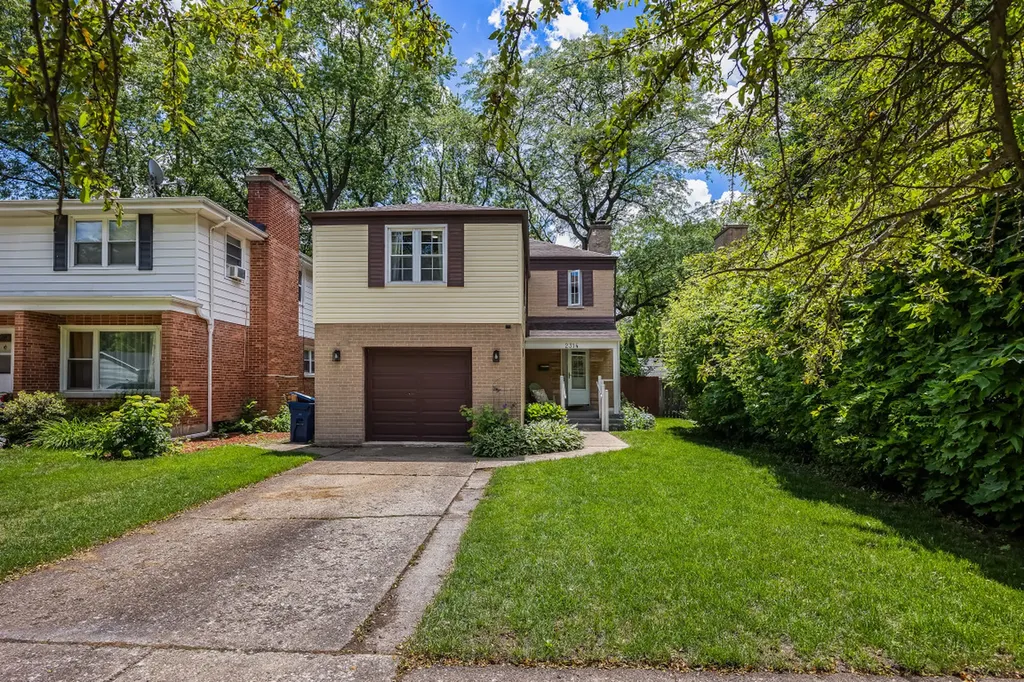 2314 Simpson Street Evanston IL 60201