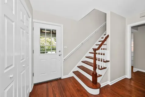 2314 Simpson Street Evanston IL 60201