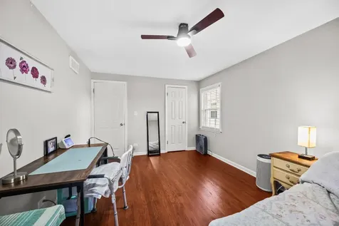 2314 Simpson Street Evanston IL 60201