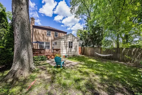 2314 Simpson Street Evanston IL 60201