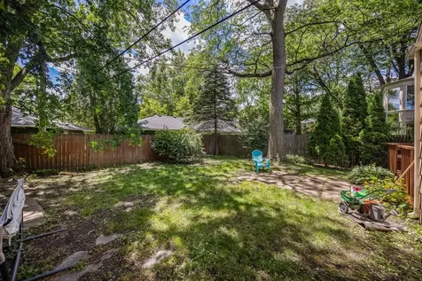 2314 Simpson Street Evanston IL 60201