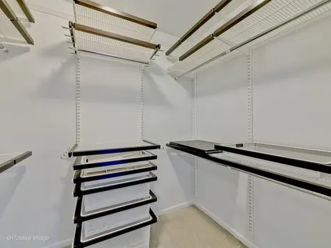 121 Commons Court Wheeling IL 60090