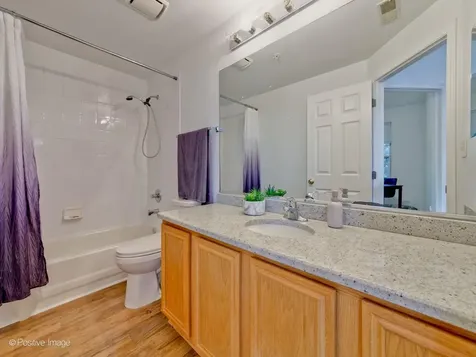 121 Commons Court Wheeling IL 60090