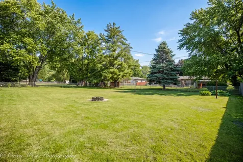 220 Swanson Road Sycamore IL 60178