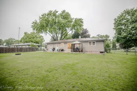 220 Swanson Road Sycamore IL 60178