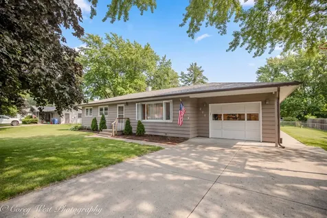 220 Swanson Road Sycamore IL 60178