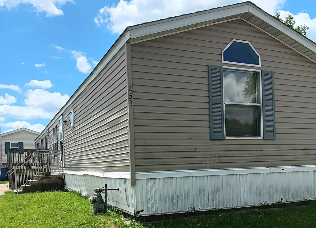 253 Park Lane Sauk Village IL 60411