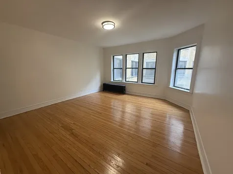 7353 North Damen Avenue Chicago IL 60645