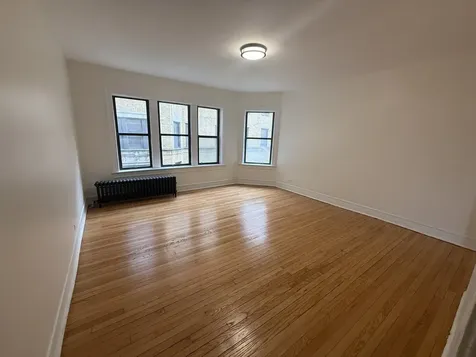 7353 North Damen Avenue Chicago IL 60645