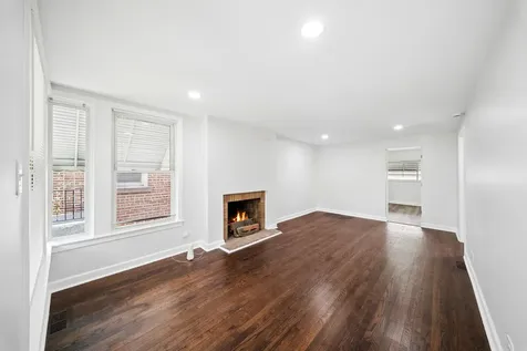 8906 South Crandon Avenue Chicago IL 60617