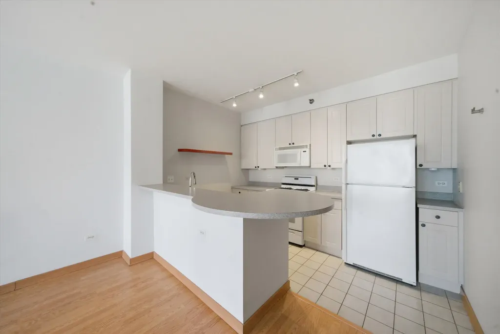 330 North Jefferson Street Chicago IL 60661