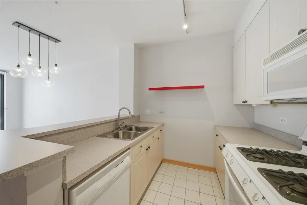 330 North Jefferson Street Chicago IL 60661