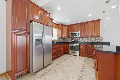 10725 South Rutherford Avenue Worth IL 60482