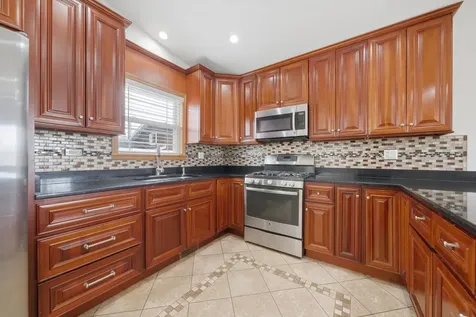 10725 South Rutherford Avenue Worth IL 60482