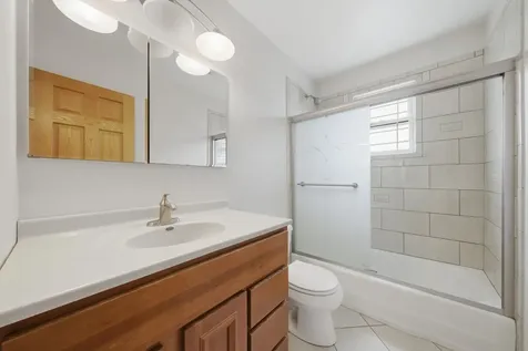 10725 South Rutherford Avenue Worth IL 60482