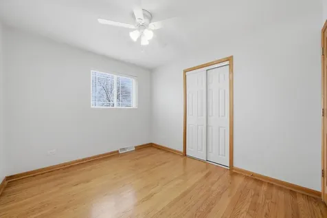 10725 South Rutherford Avenue Worth IL 60482