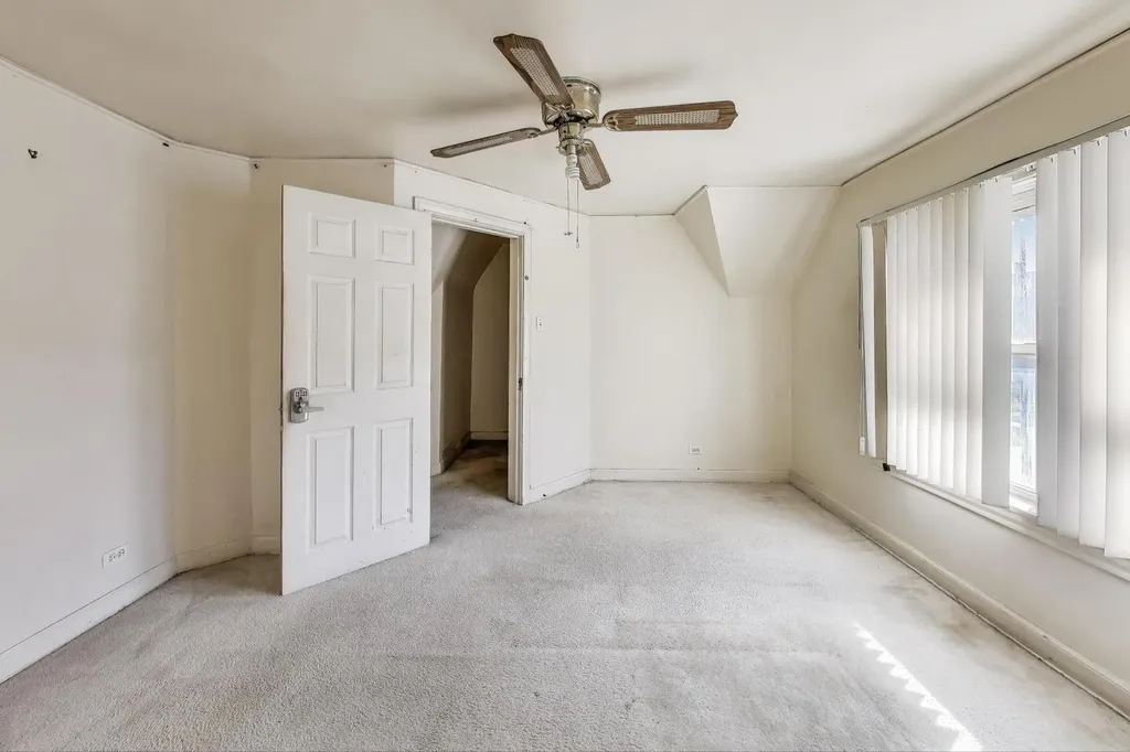 5636 West Augusta Boulevard Chicago IL 60651