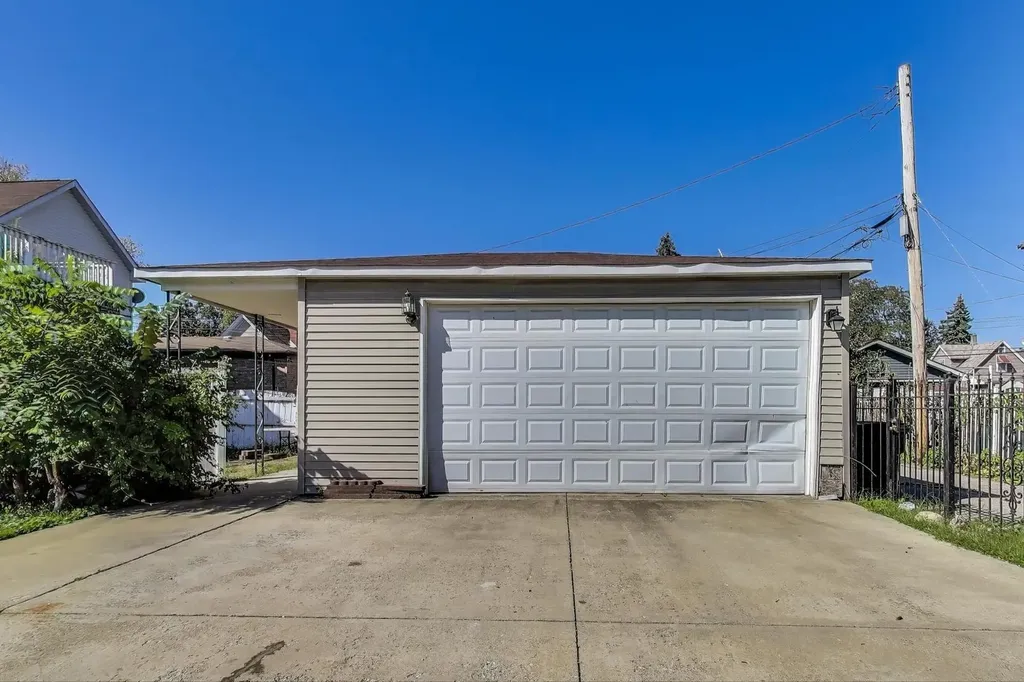 5636 West Augusta Boulevard Chicago IL 60651