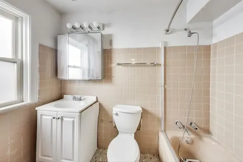 5636 West Augusta Boulevard Chicago IL 60651