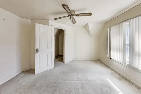 5636 West Augusta Boulevard Chicago IL 60651