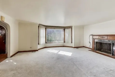 5636 West Augusta Boulevard Chicago IL 60651