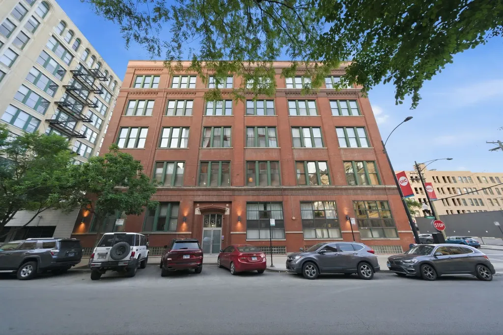331 South Peoria Street Chicago IL 60607