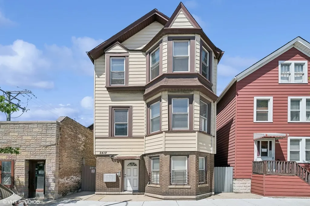 2418 North Western Avenue Chicago IL 60647