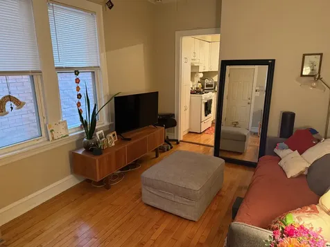 2418 North Western Avenue Chicago IL 60647