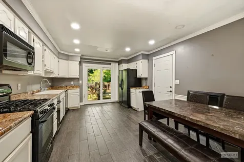 303 Center Parkway Yorkville IL 60560