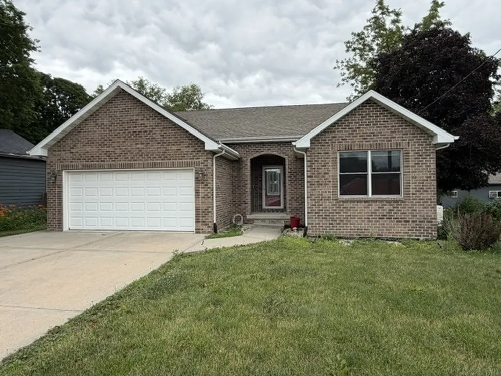 307 West Main Street Gardner IL 60424