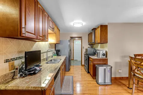 17106 Ingleside Avenue South Holland IL 60473