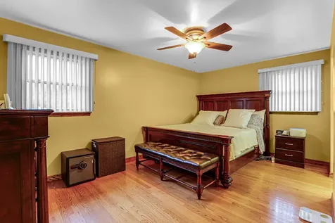17106 Ingleside Avenue South Holland IL 60473