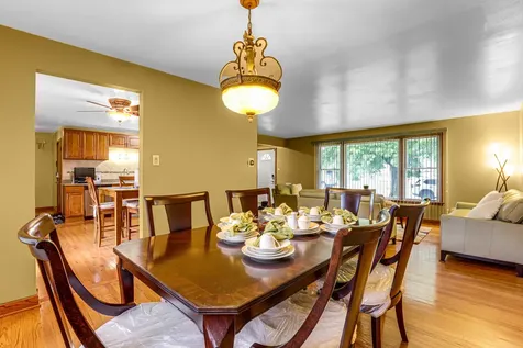17106 Ingleside Avenue South Holland IL 60473