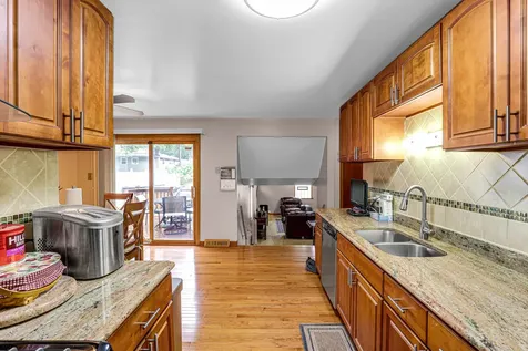 17106 Ingleside Avenue South Holland IL 60473