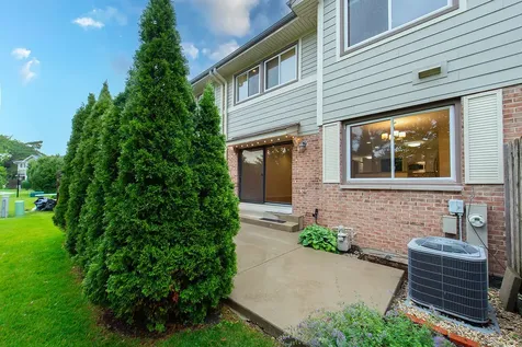 408 Mallard Drive Deerfield IL 60015