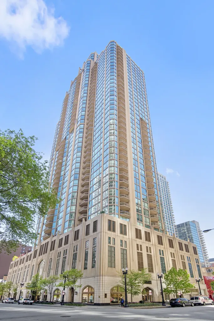 21 East Huron Street Chicago IL 60611