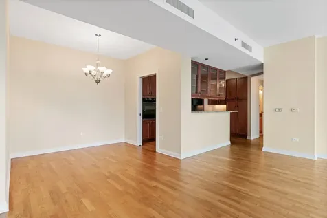 21 East Huron Street Chicago IL 60611