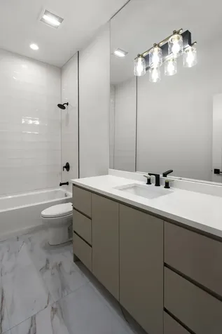 416 East 50th Place Chicago IL 60615