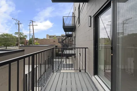 416 East 50th Place Chicago IL 60615