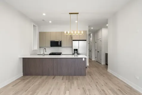 416 East 50th Place Chicago IL 60615
