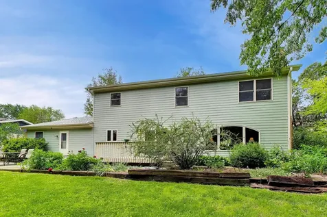 2302 Lisa Court Rolling Meadows IL 60067