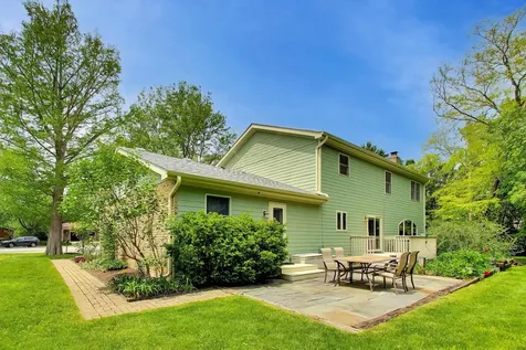 2302 Lisa Court Rolling Meadows IL 60067