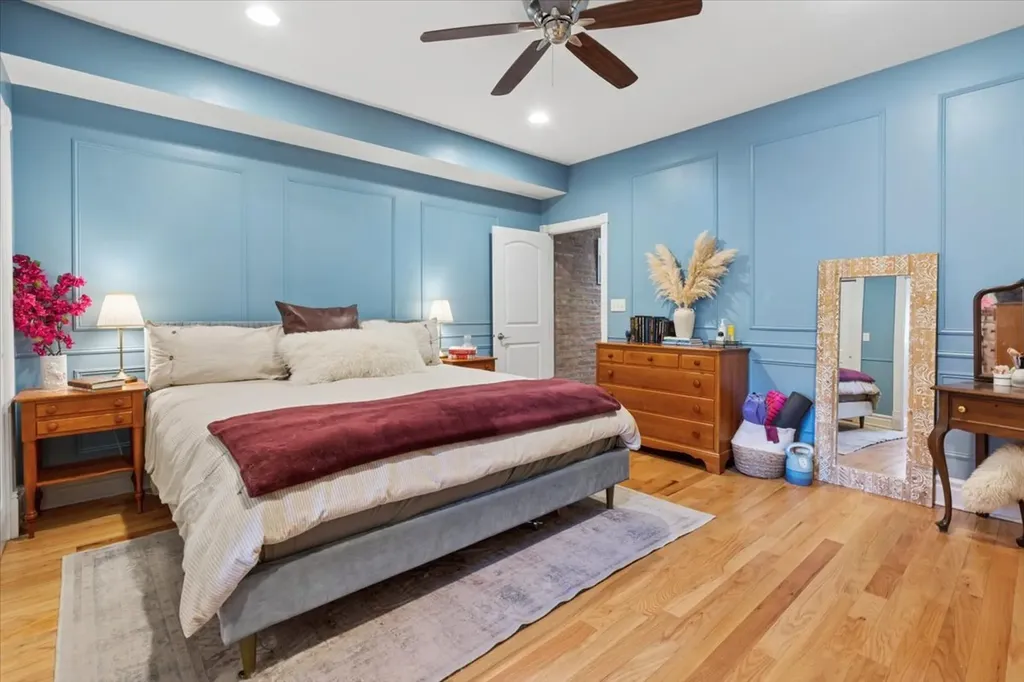 746 West Cornelia Avenue Chicago IL 60657