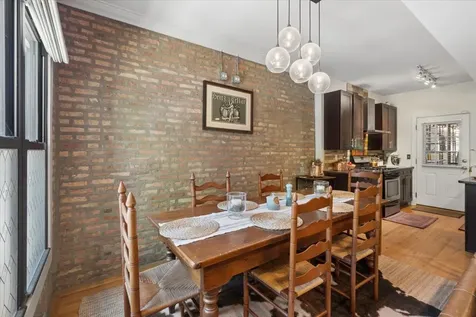 746 West Cornelia Avenue Chicago IL 60657