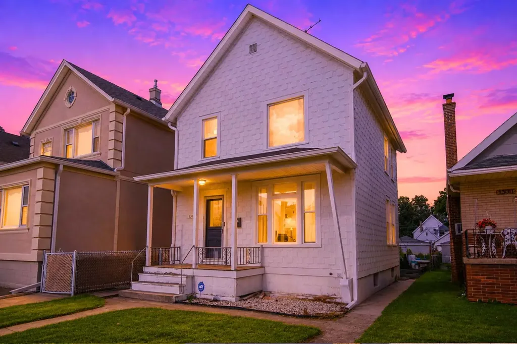 13009 Chicago Street Blue Island IL 60406