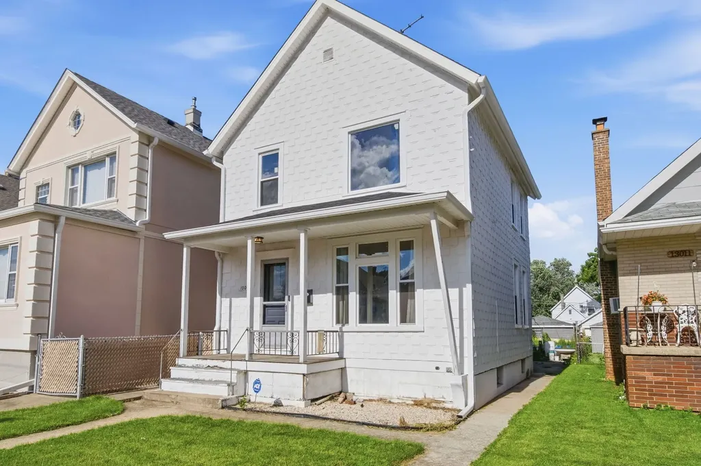 13009 Chicago Street Blue Island IL 60406