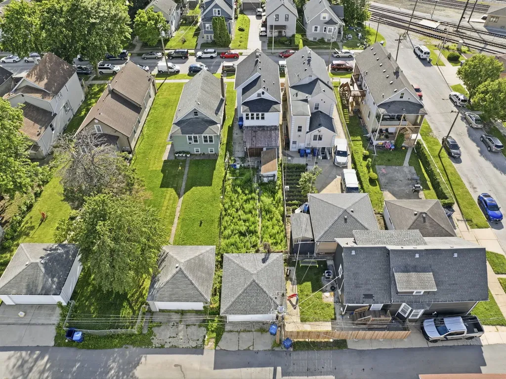 13009 Chicago Street Blue Island IL 60406