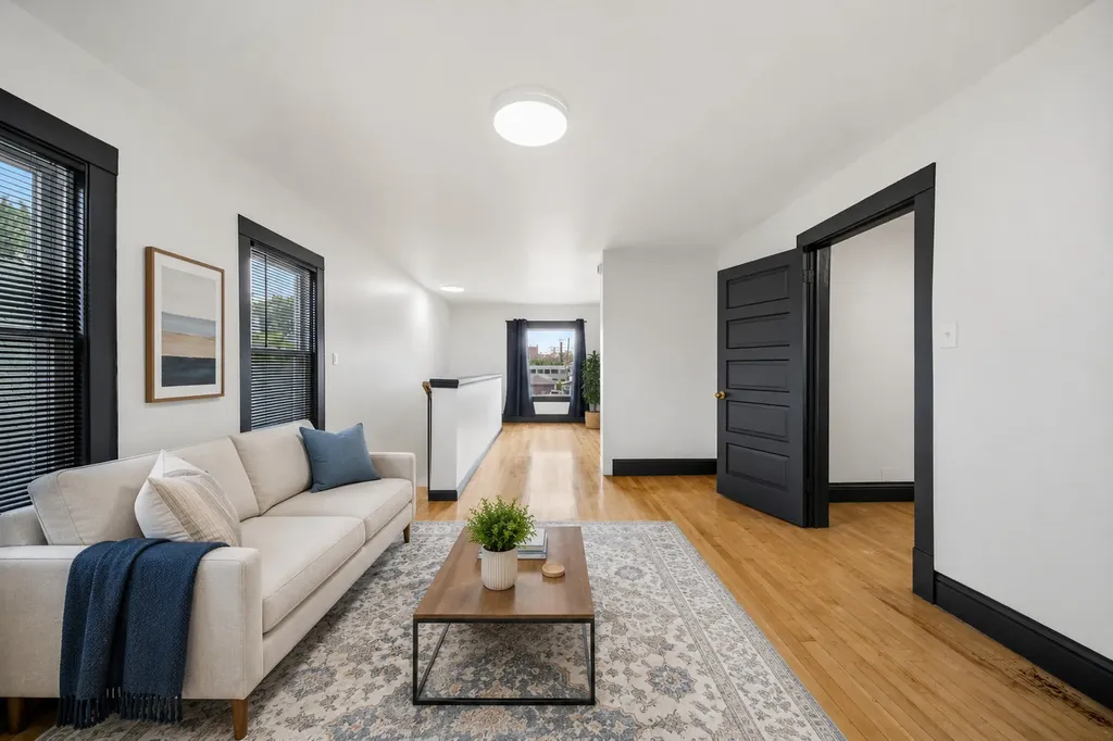 13009 Chicago Street Blue Island IL 60406